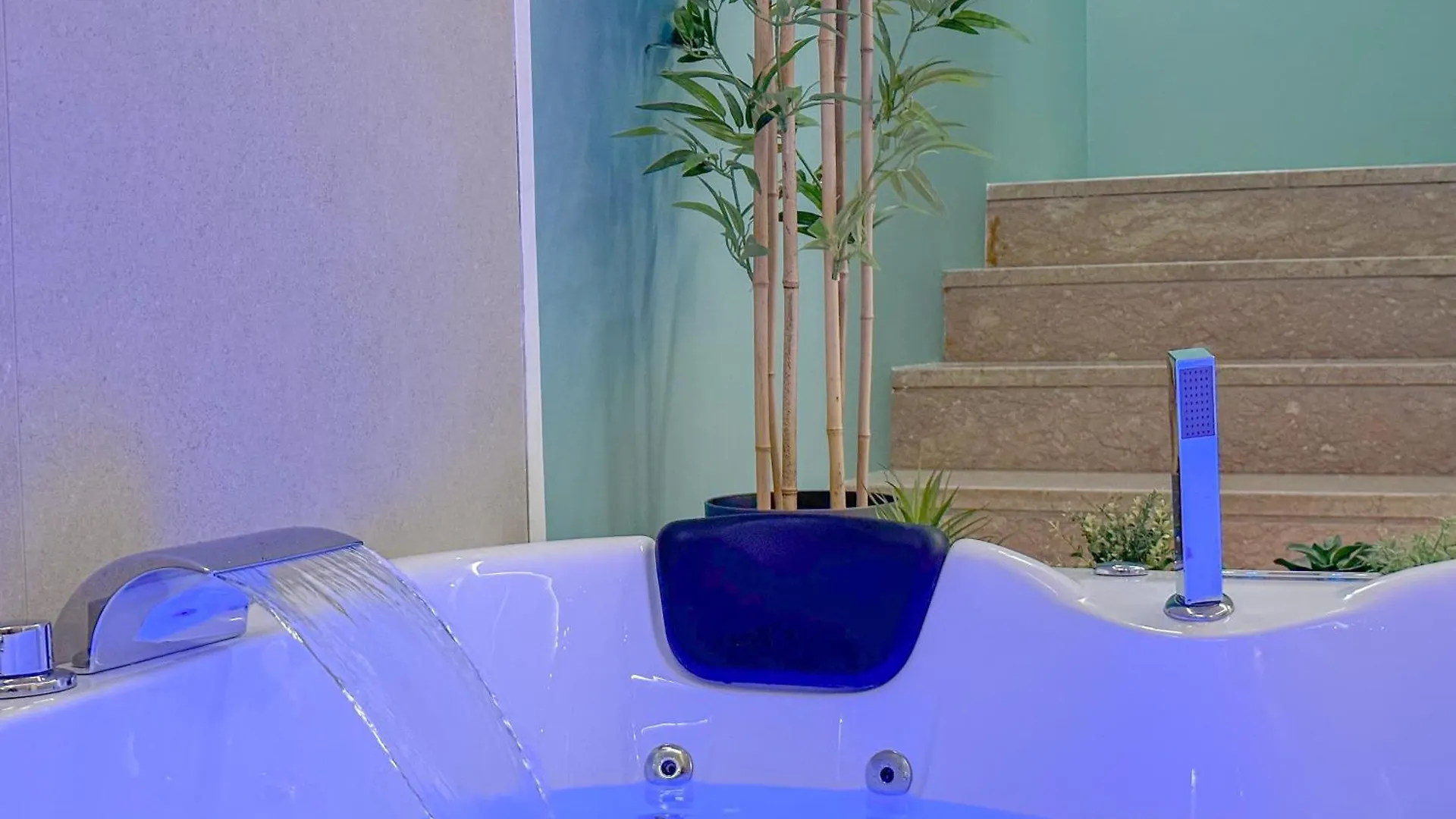 Banfi Luxury Spa - Sauna & Jacuzzi Milan