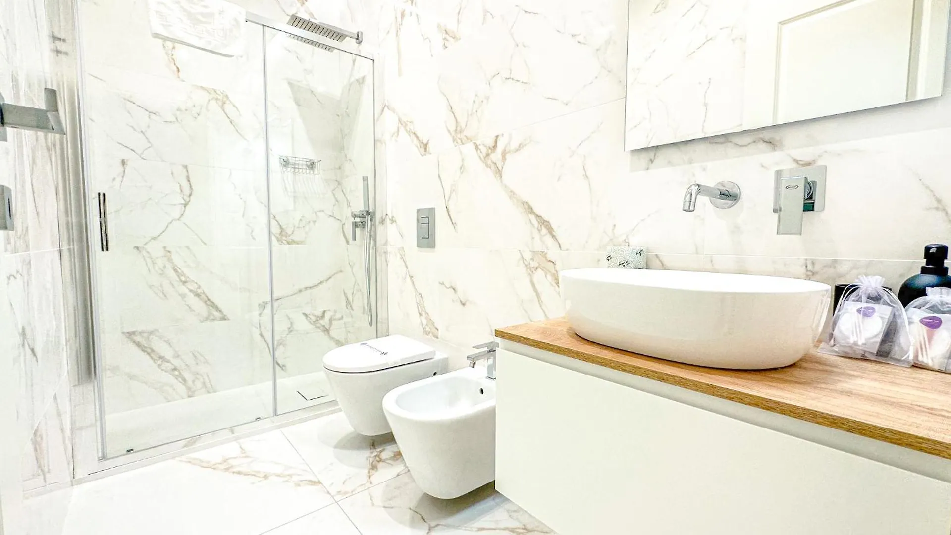 Banfi Luxury Spa - Sauna & Jacuzzi Milan