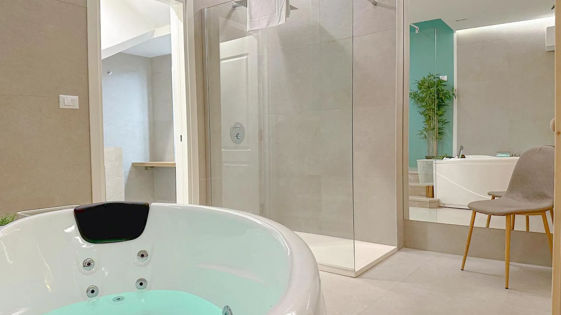 Banfi Luxury Spa - Sauna & Jacuzzi Milan 0*,  Italy